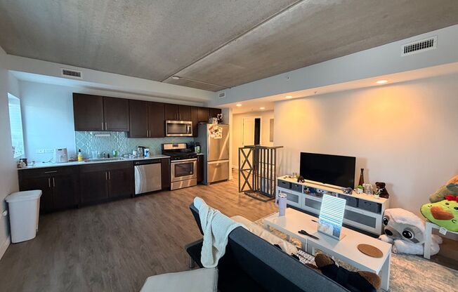 1 bed, 1 bath, 651 sqft, $1,850, Unit 502