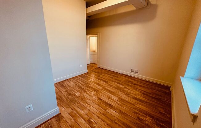 2 beds, 1.5 baths, 1,092 sqft, $1,525, Unit 700 Linden Ave Apt 208