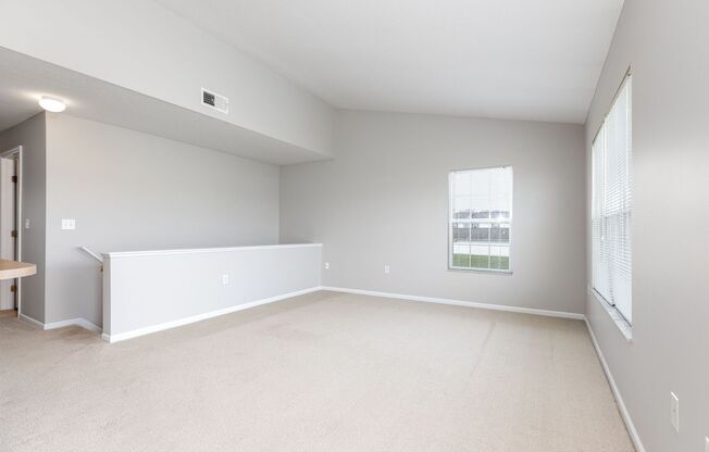 2 beds, 1 bath, 982 sqft, $1,369, Unit 336