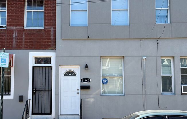 Modern 2- Story Townhome with Fenced in Back Yard