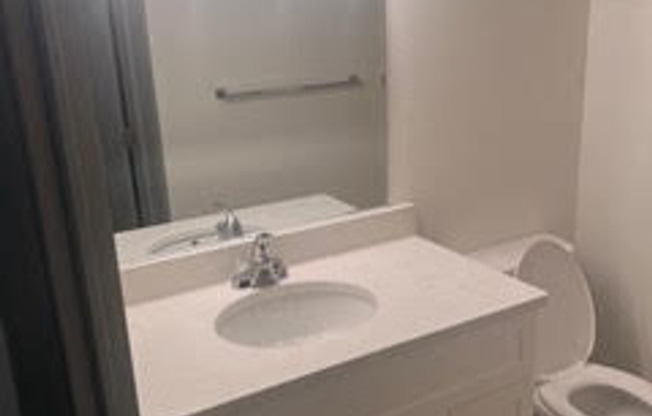 2 beds, 2 baths, 1,080 sqft, $1,240, Unit 1815 A6