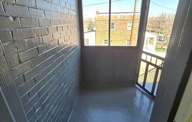 3208 EAST CAPITOL ST NE