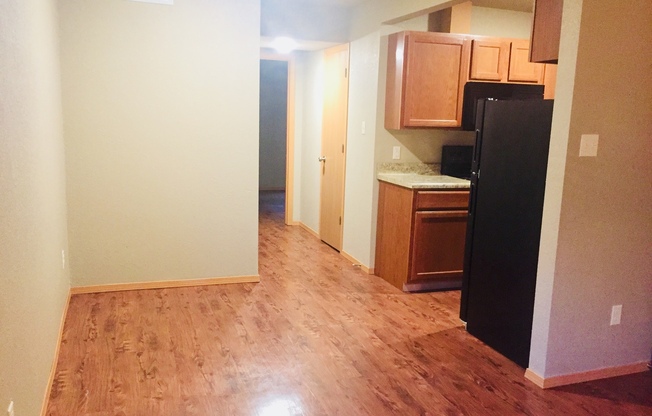 1 bed, 1 bath, 688 sqft, $625, Unit 2