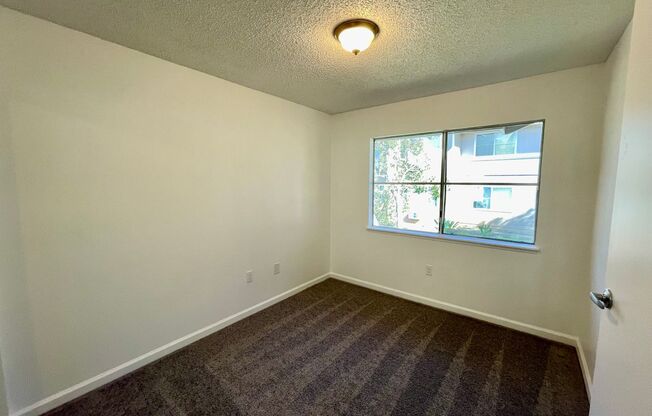 2 beds, 2 baths, $2,400, Unit # 100