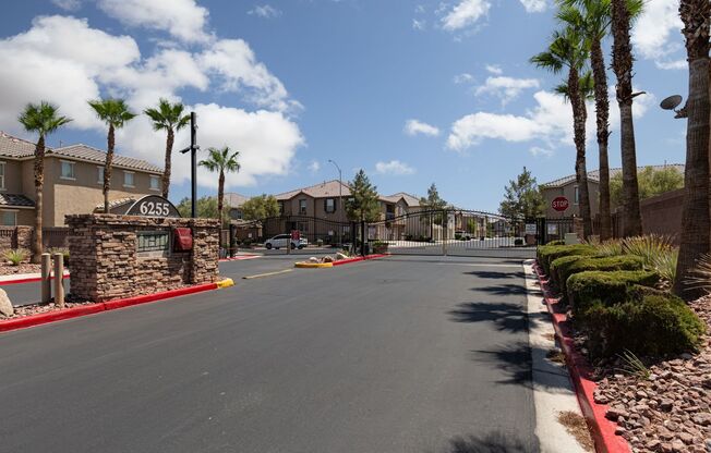 3 beds, 2.5 baths, $1,900, Unit UNIT 152