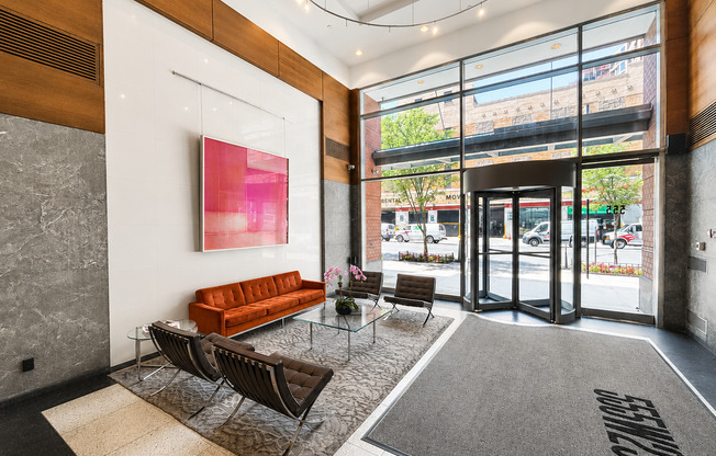 1 bed, 1 bath, 660 sqft, $5,700, Unit S11E