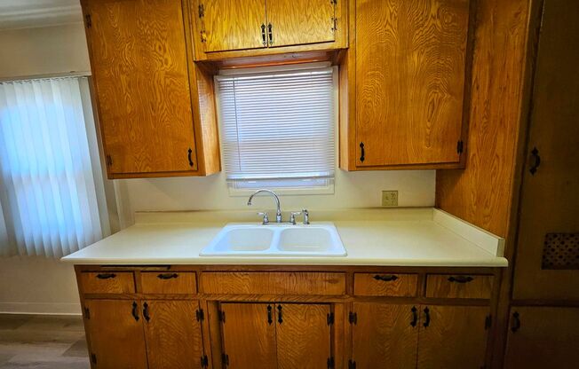 317-319 Elmwood Properties
