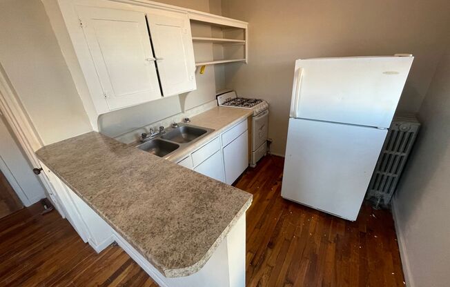 Biston Apartments