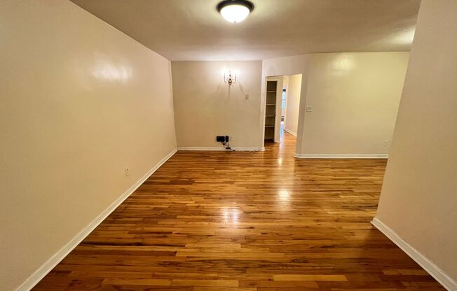224-19 Braddock Ave