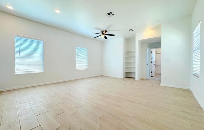 West/Central El Paso 1bed/1bath Refrig A/C Condo!