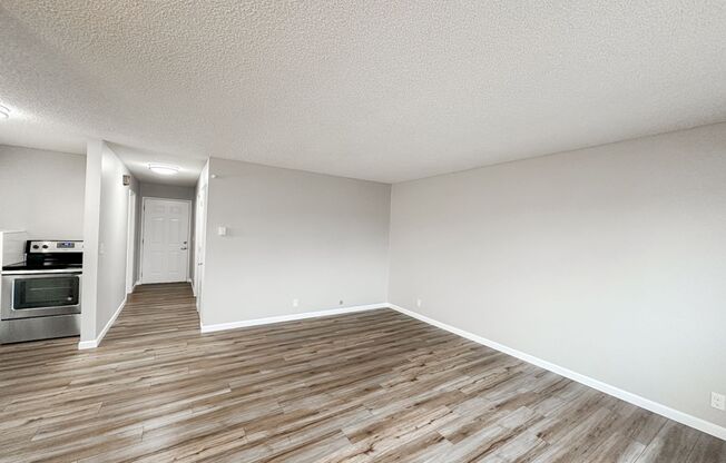 1 bed, 1 bath, 625 sqft, $1,100, Unit 27