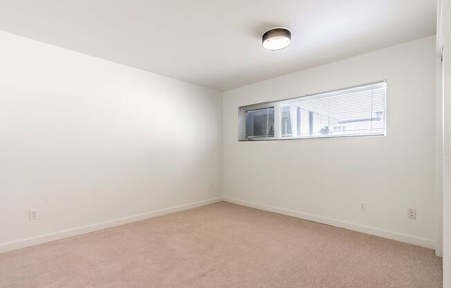 1 bed, 1 bath, 650 sqft, $1,949, Unit 705