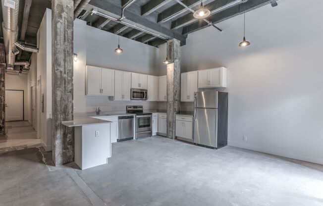 1 bed, 1 bath, 875 sqft, $1,400, Unit A215