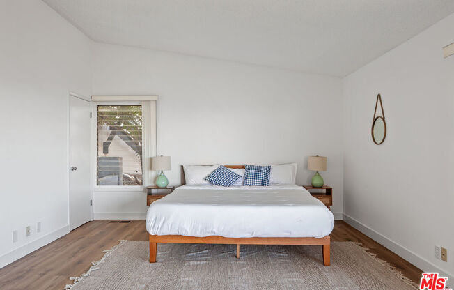 9432 SIERRA MAR PL