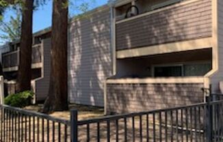 2 beds, 1 bath, 950 sqft, $2,150, Unit 633-14