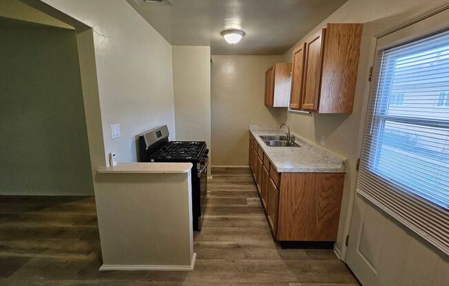 1 bed, 1 bath, $1,995, Unit 2572