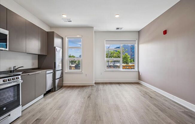 1 bed, 1 bath, 569 sqft, $1,899, Unit 208