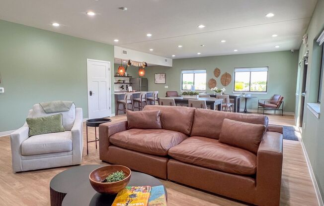 1 bed, 1 bath, 743 sqft, $1,499, Unit EC 4237-18