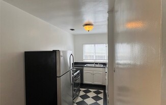 1 bed, 1 bath, 633 sqft, $3,100