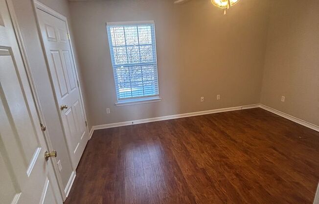 1 bed, 1 bath, 650 sqft, $815, Unit 147B