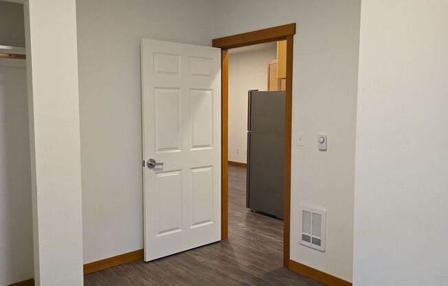 3 beds, 1 bath, $2,450, Unit 1210 #101