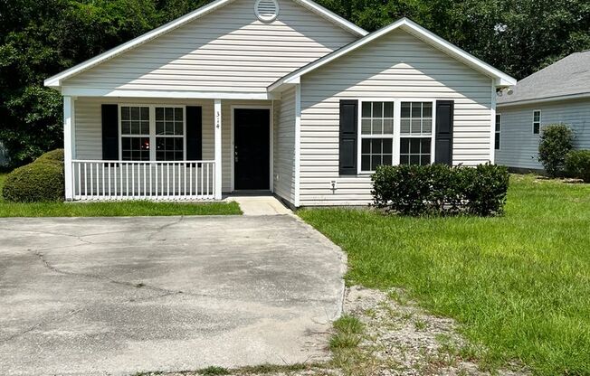 3 Bedroom 2 Bath House Available on Hillsdale Drive