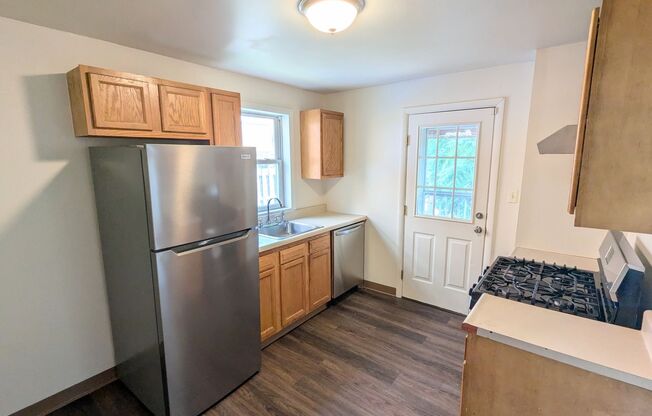 3 Bedroom Single Family Home (Perry Hilltop)