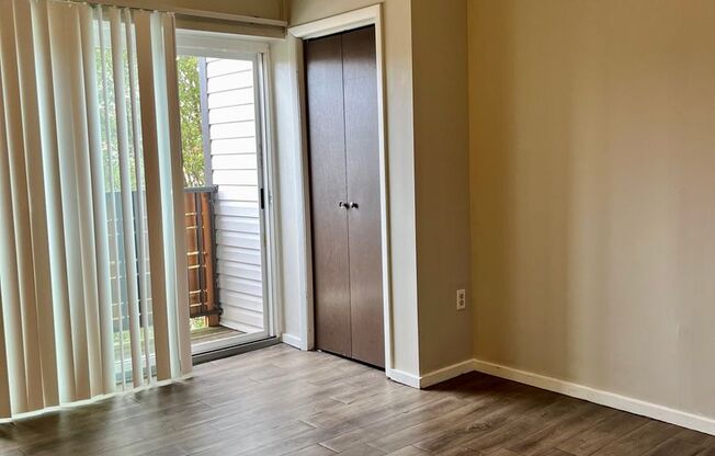 3 beds, 1.5 baths, 1,650 sqft, $1,250, Unit 35