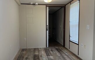 1 bed, 1 bath, 384 sqft, $795, Unit Unit 1