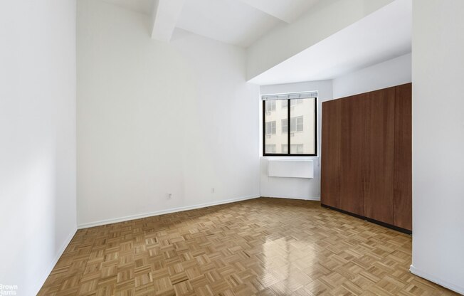 Studio, 1 bath, 500 sqft, $2,950, Unit 14W