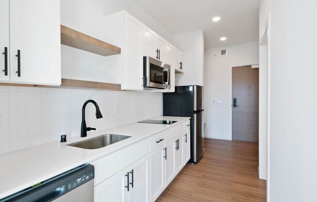 Studio, 1 bath, 411 sqft, $1,400, Unit 511