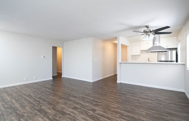 3 beds, 2 baths, 1,180 sqft, $3,495, Unit 65-07