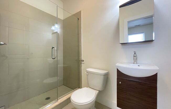 3 beds, 3 baths, $1,895, Unit Unit 25
