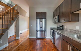 216 W. Hubbard Ave