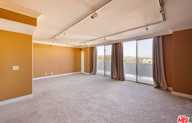 2 beds, 4.5 baths, 2,130 sqft, $8,500, Unit 1209