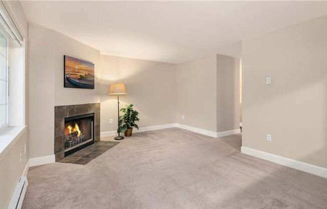 Spacious 2 Bed 1.5 Bath In Old Town Issaquah!