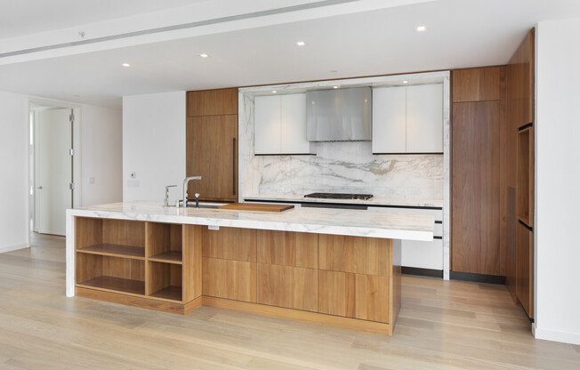 3 beds, 3.5 baths, 2,011 sqft, $20,000, Unit 26C