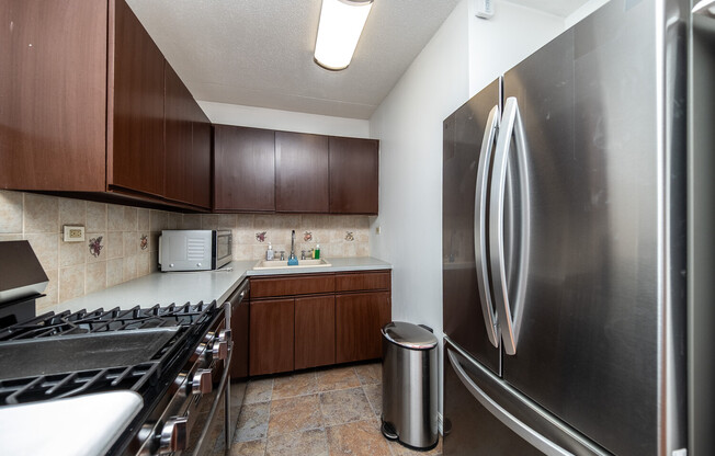1 bed, 1 bath, 597 sqft, $3,400, Unit 7V