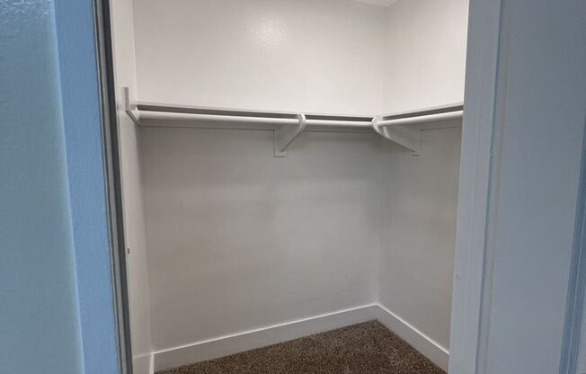 1 bed, 1 bath, 714 sqft, $2,250, Unit 042