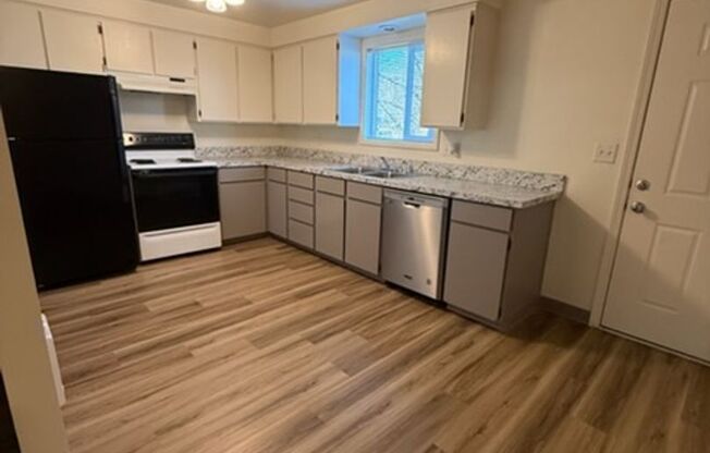 Charming Small Community in Desirable South Salem