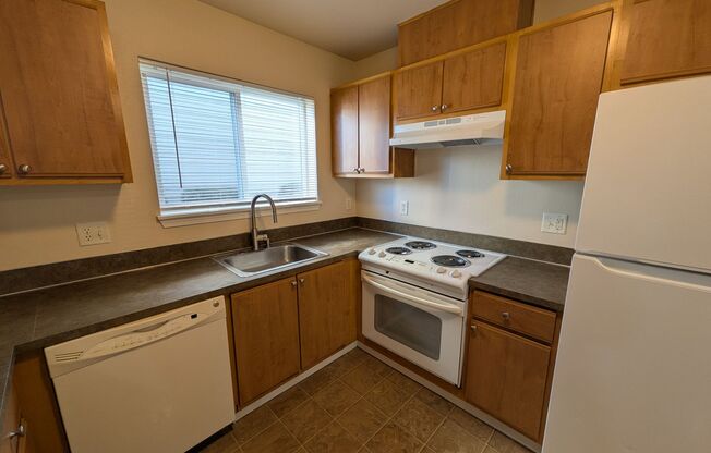 2 beds, 2 baths, 994 sqft, $1,432, Unit A101