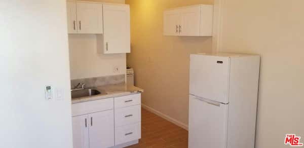 Studio, 1 bath, 300 sqft, $1,350, Unit 1818 3/4