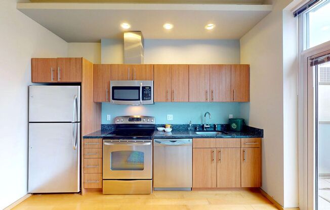 1 bed, 1 bath, 526 sqft, $2,150, Unit 806