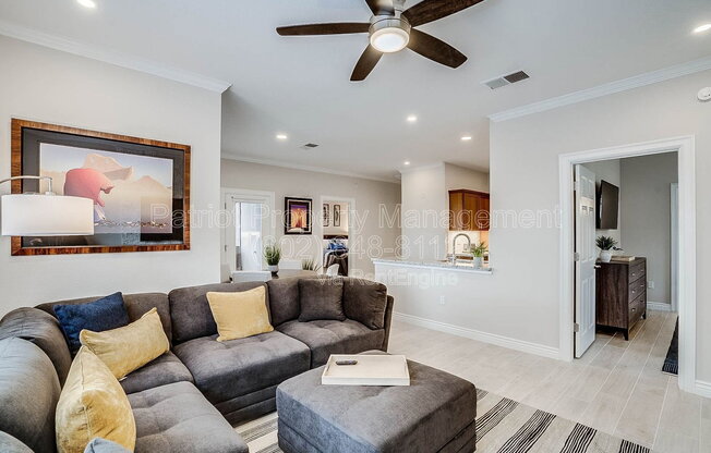2 beds, 2 baths, 972 sqft, $2,800, Unit Unit 1150