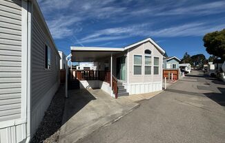 Cozy 1 Bedroom, 1 Bath Tiny Home Oasis in La Mesa