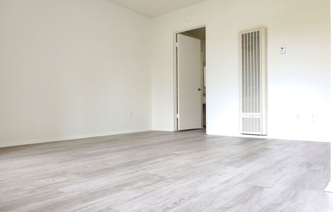 120 - 801 E Palmer Ave