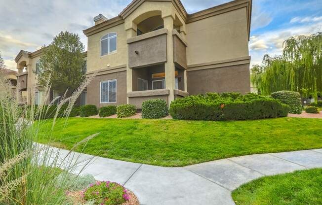 Professionally maintained grounds at Arterra, Albuquerque