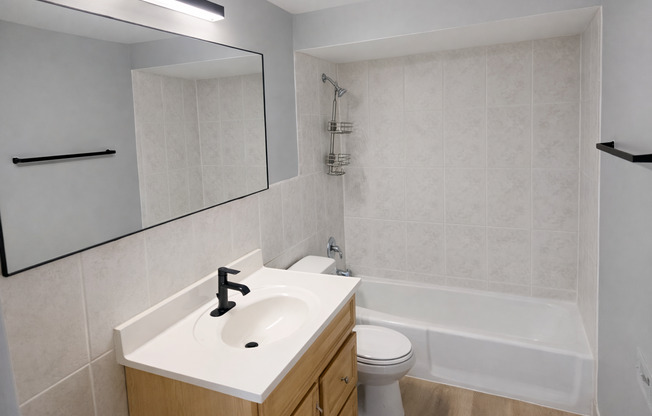 1 bed, 1 bath, 725 sqft, $1,795, Unit 5202-308R