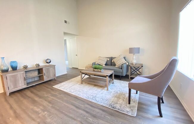 Farmdale Court Apartments