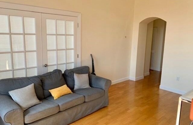 2 beds, 2 baths, 1,161 sqft, $5,500, Unit 807